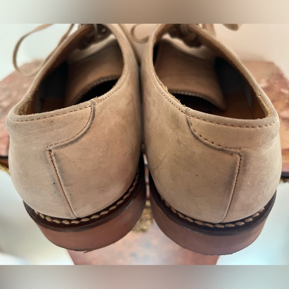 Tommy Hilifingr leather Cream Oxford Shoes with Suede Material and Sturdy Sole - Picture 4 of 8